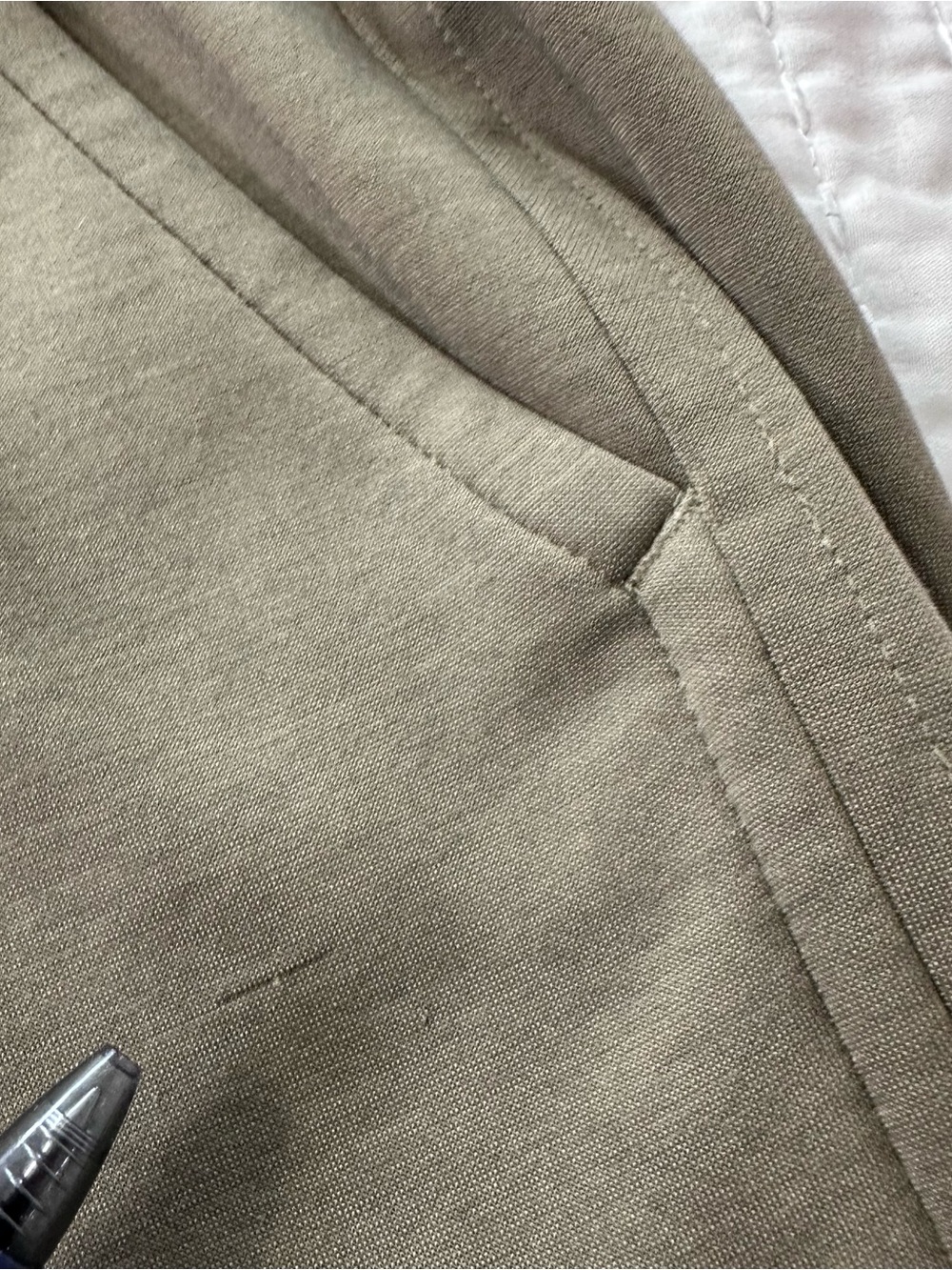 Athleta Allure High Rise Pant Women Size L Olive Branch
Athleisure Wide Leg - Picture 16 of 16